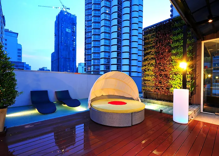 Citrus Sukhumvit 13 Nana By Compass Hospitality - Newly Renovated Bangkok