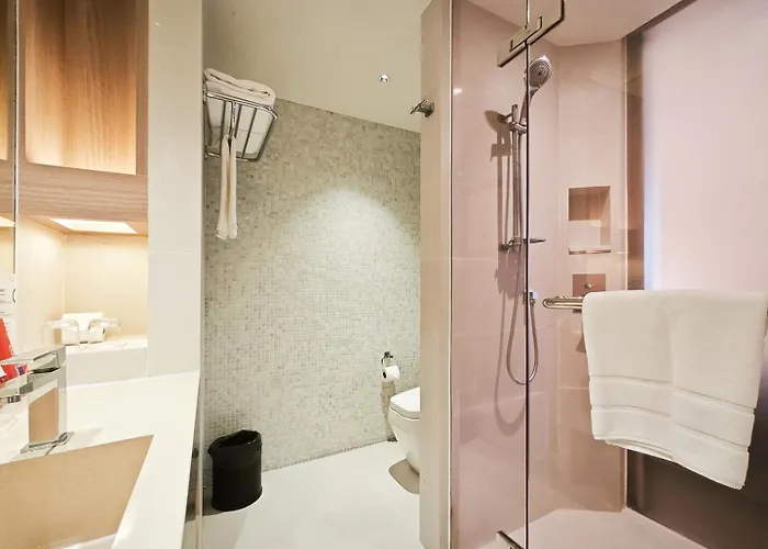 Citrus Sukhumvit 13 Nana By Compass Hospitality - Newly Renovated Bangkok