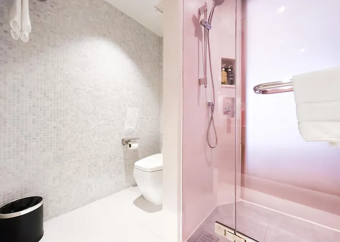 Citrus Sukhumvit 13 Nana By Compass Hospitality - Newly Renovated Bangkok