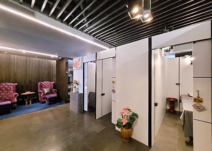 Citrus Sukhumvit 13 Nana By Compass Hospitality - Newly Renovated Bangkok