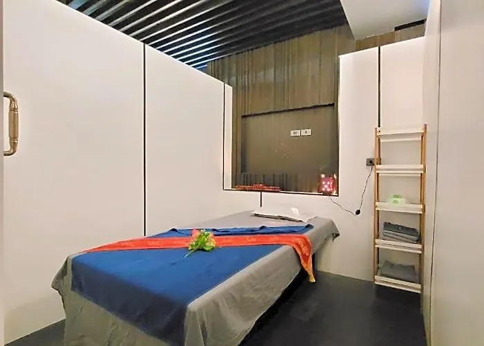 Hotel Citrus Sukhumvit 13 Nana By Compass Hospitality - Newly Renovated